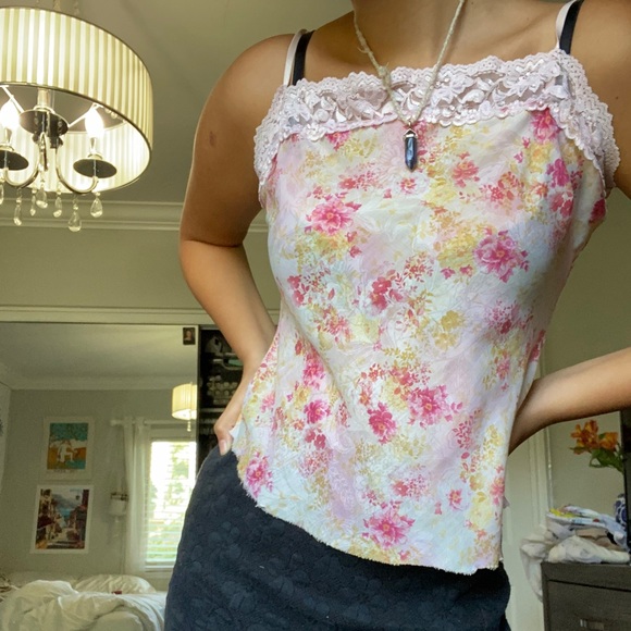 Y2k lace top! - Picture 2 of 2